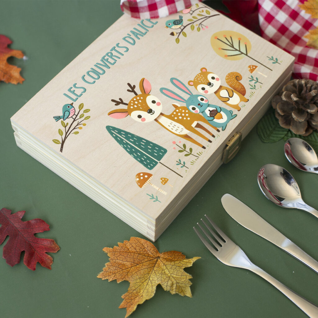 Coffret forêt enchantée et ses couverts personnalisés